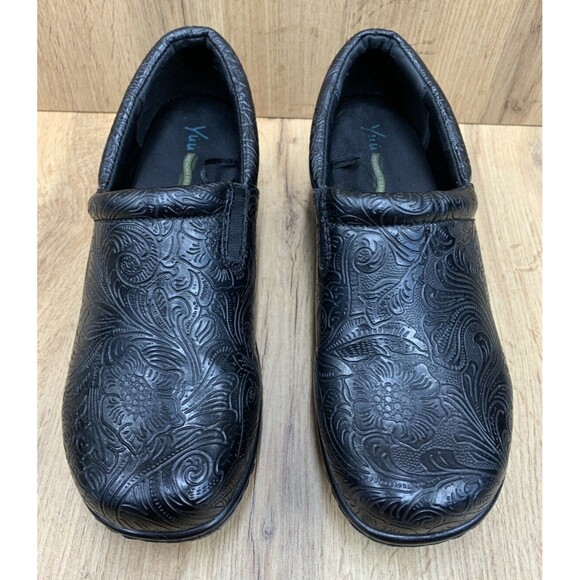 Yuu Bathanee Clog Shoes Women's Size 8.5 M Black Embossed Flower Slip On Nurse - Picture 4 of 16